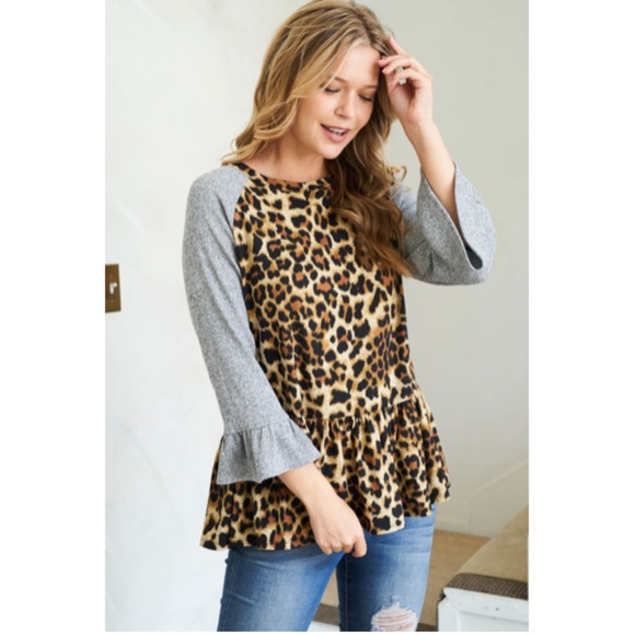 New”The Jen" Quarter Bell Sleeve Leopard Print Top - Picture 2 of 5